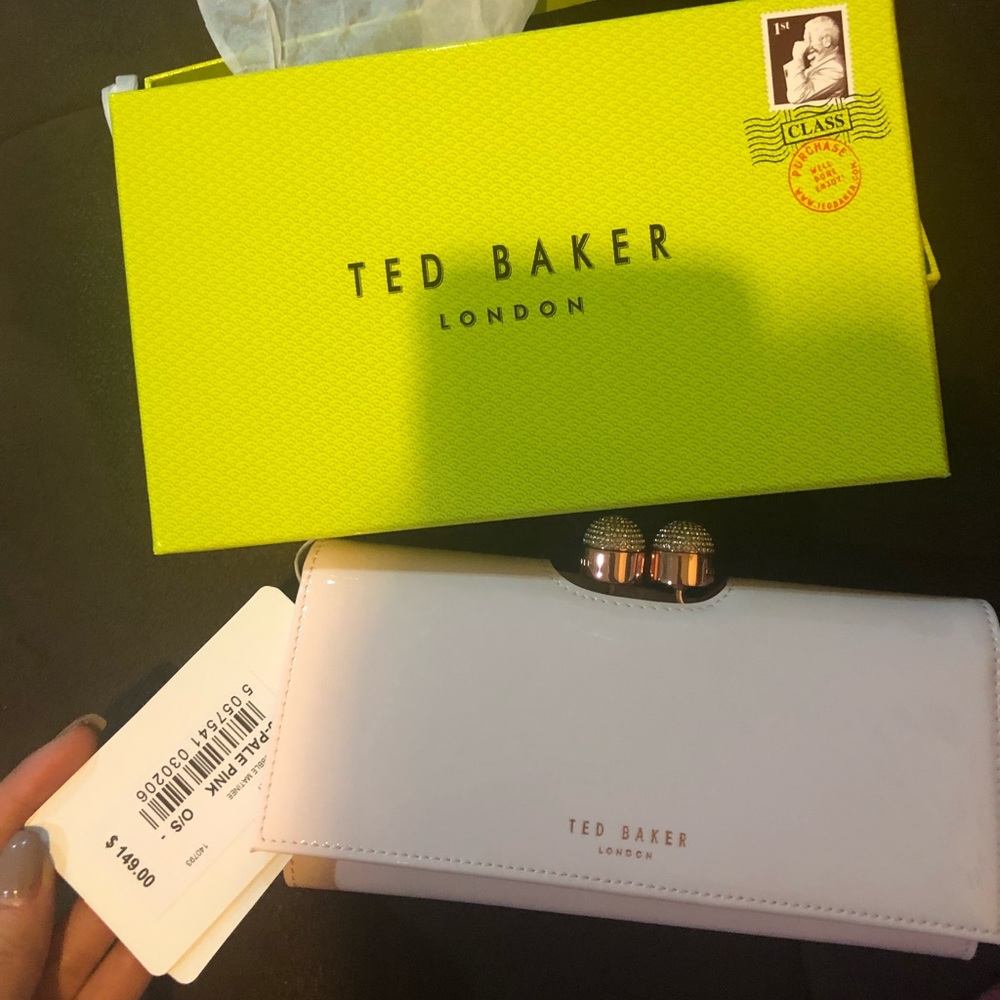 Meet your Posher, Yellowbee